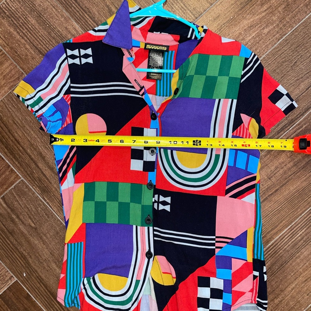 Nooworks 🔻🔸🔹 JOYCE ANSLEY XS/S Casual Red and Blue Geometric Button Down Shirt
